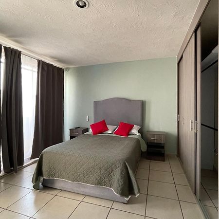 2 Venator House Boutique Apartment Leon Ngoại thất bức ảnh