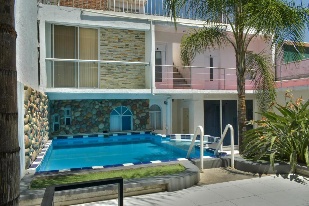 2 Venator House Boutique Apartment Leon Ngoại thất bức ảnh